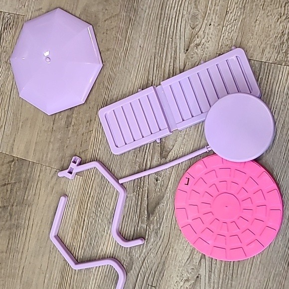 Pool Party Set by Fashion Doll - Picture 5 of 10